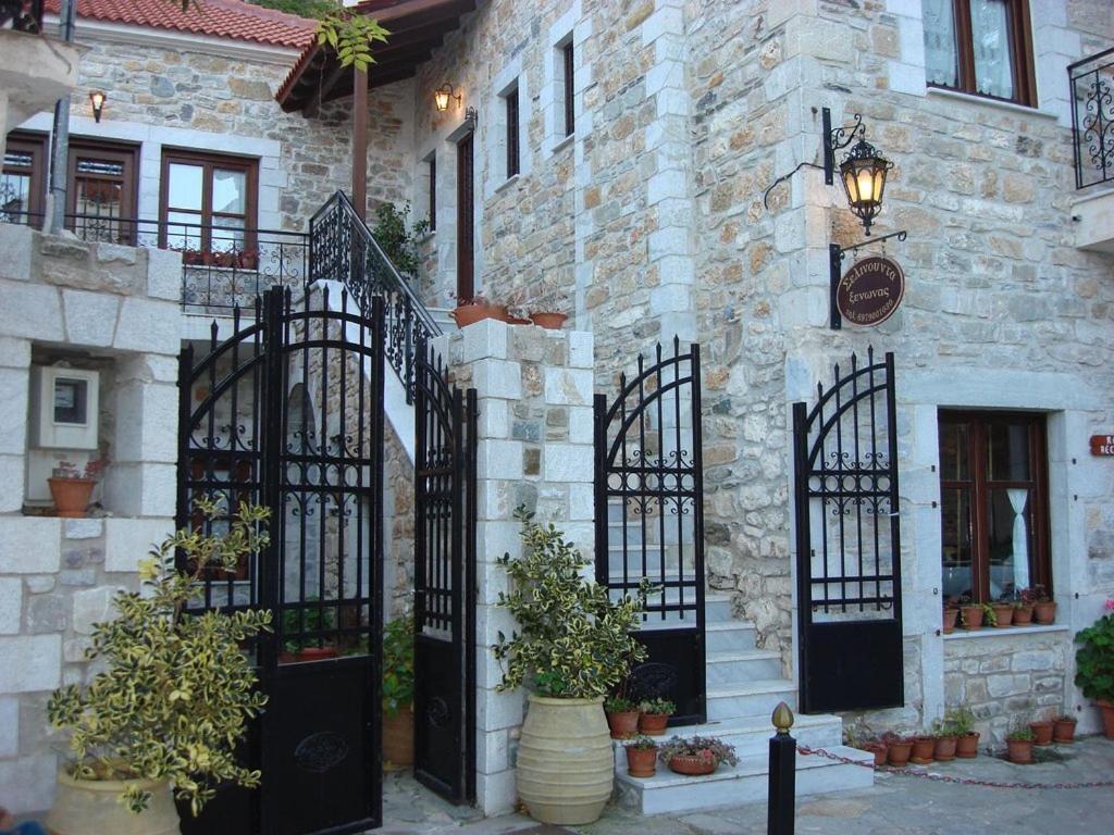 Hotel Ξενωνασ Σελινουντα Kosmás Exterior foto